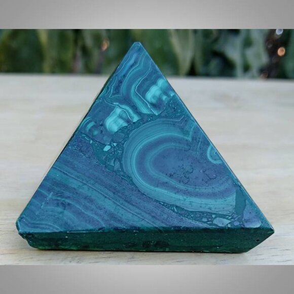 MALACHITE pyramid mineral stone rock crystal 01 PEACE chakra balance - Picture 2 of 6